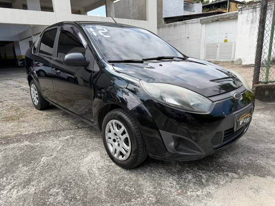 FORD FIESTA 1.6 ROCAM SEDAN 8V FLEX 4P MANUAL